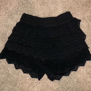 Rue21 Black Ruffle Shorts Size M